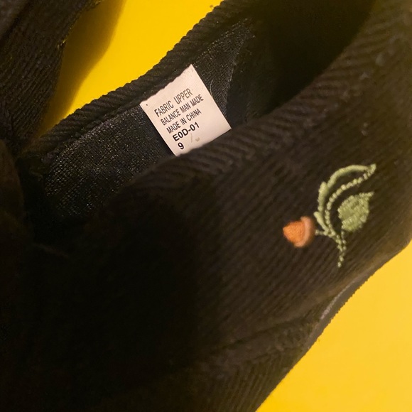 Classique Sport black corduroy womens slippers US 9 - Picture 4 of 6